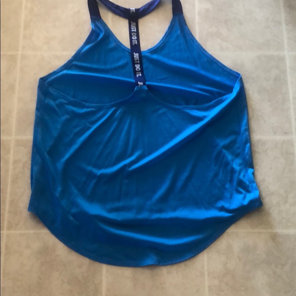 Loose Racerback Nike Tank - Picture 2 of 3